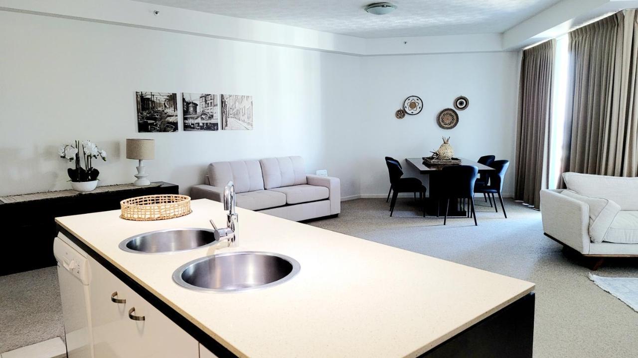 Peepsleep Wings Apartment Gold Coast