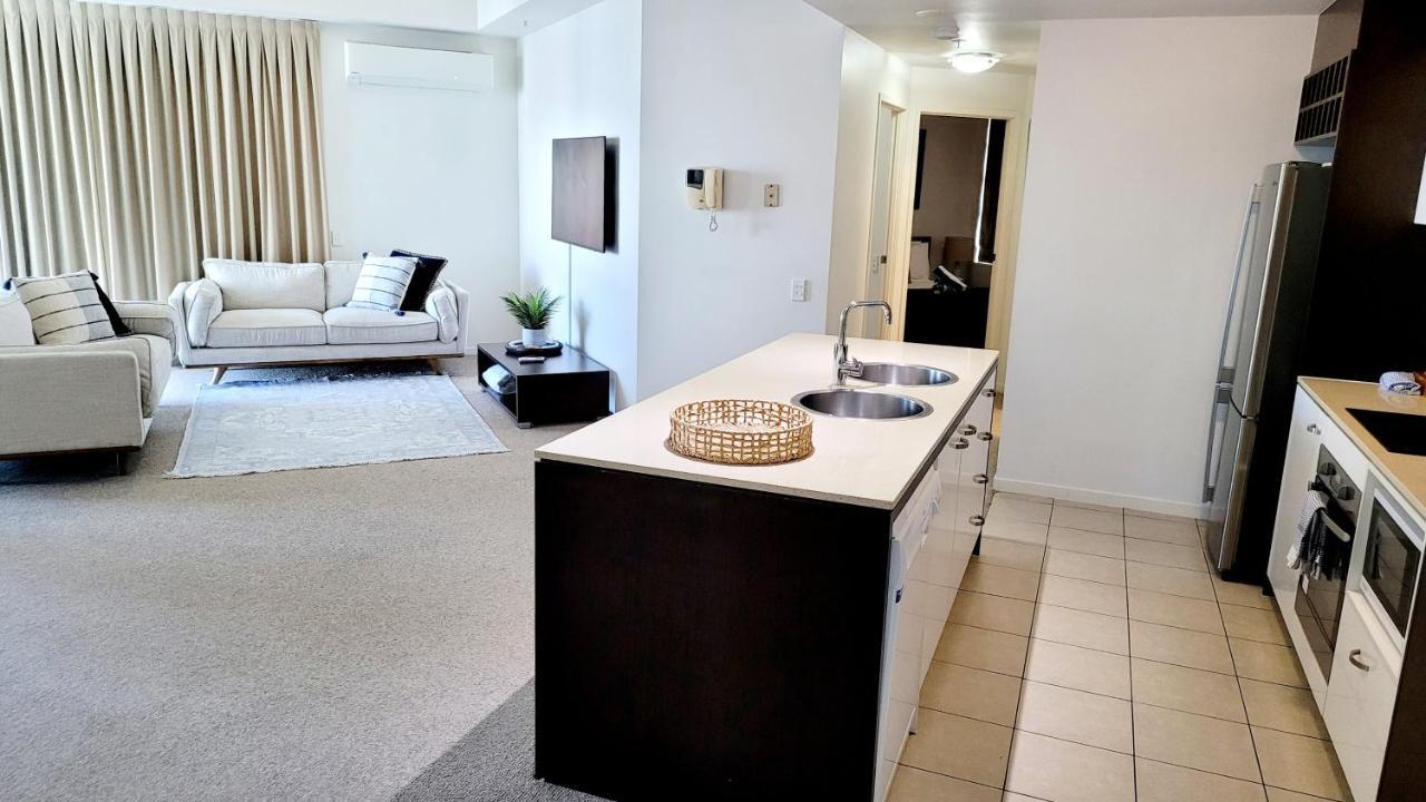 Apartment Peepsleep Wings Gold Coast